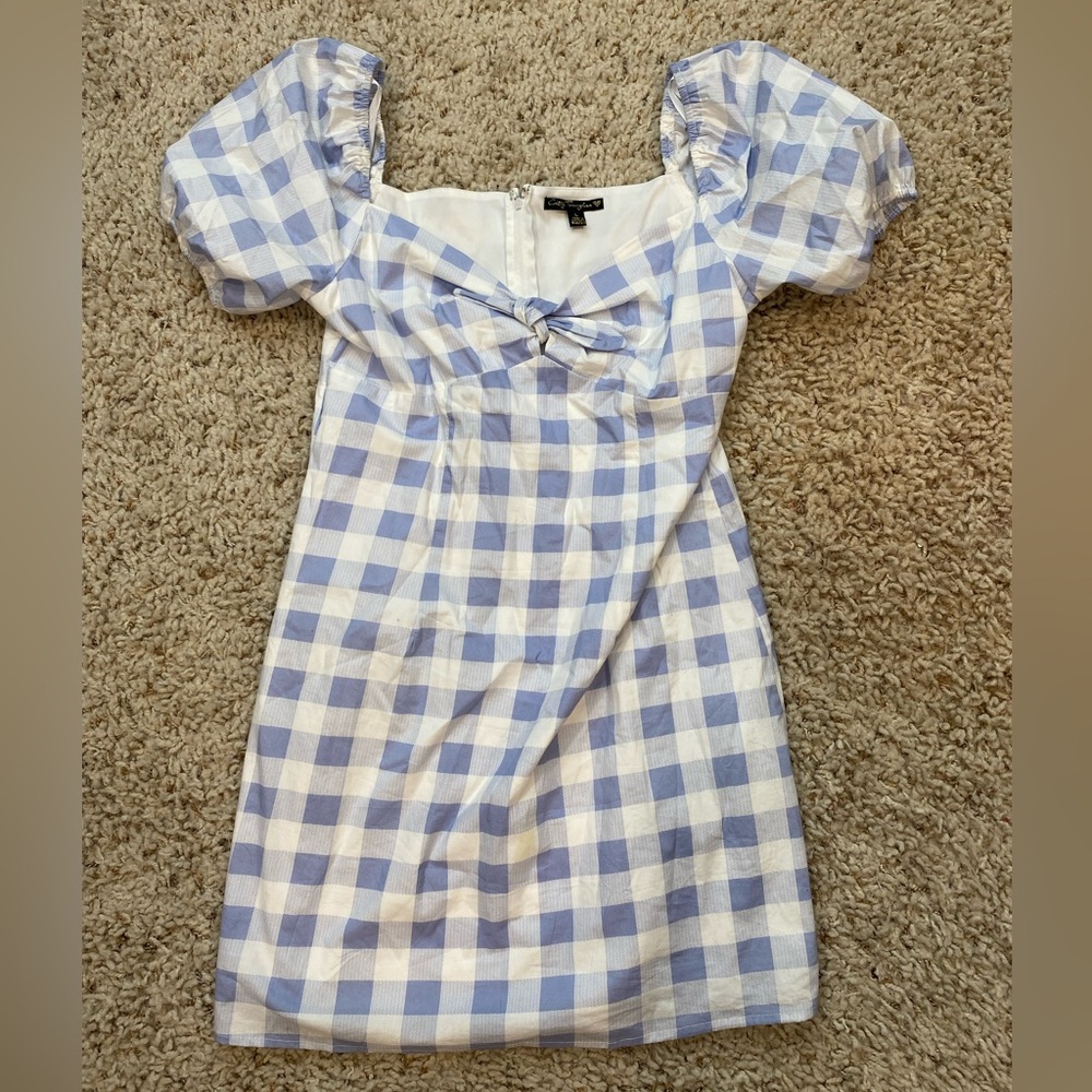 Puff sleeve dress